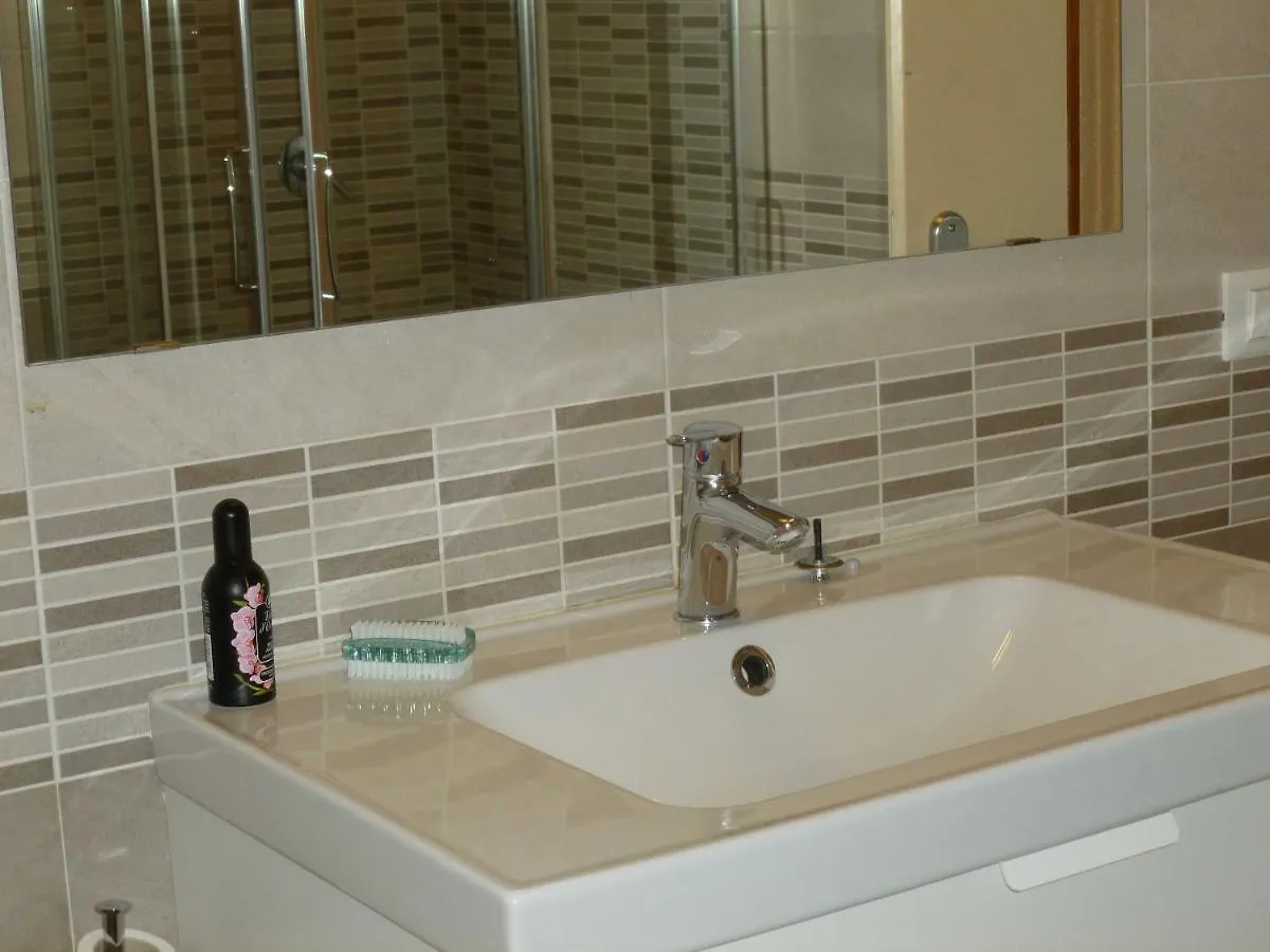 Apartament Casa Teodoro - Gelsomino, Ulivi & Orchidea Tignale 0*,  Włochy