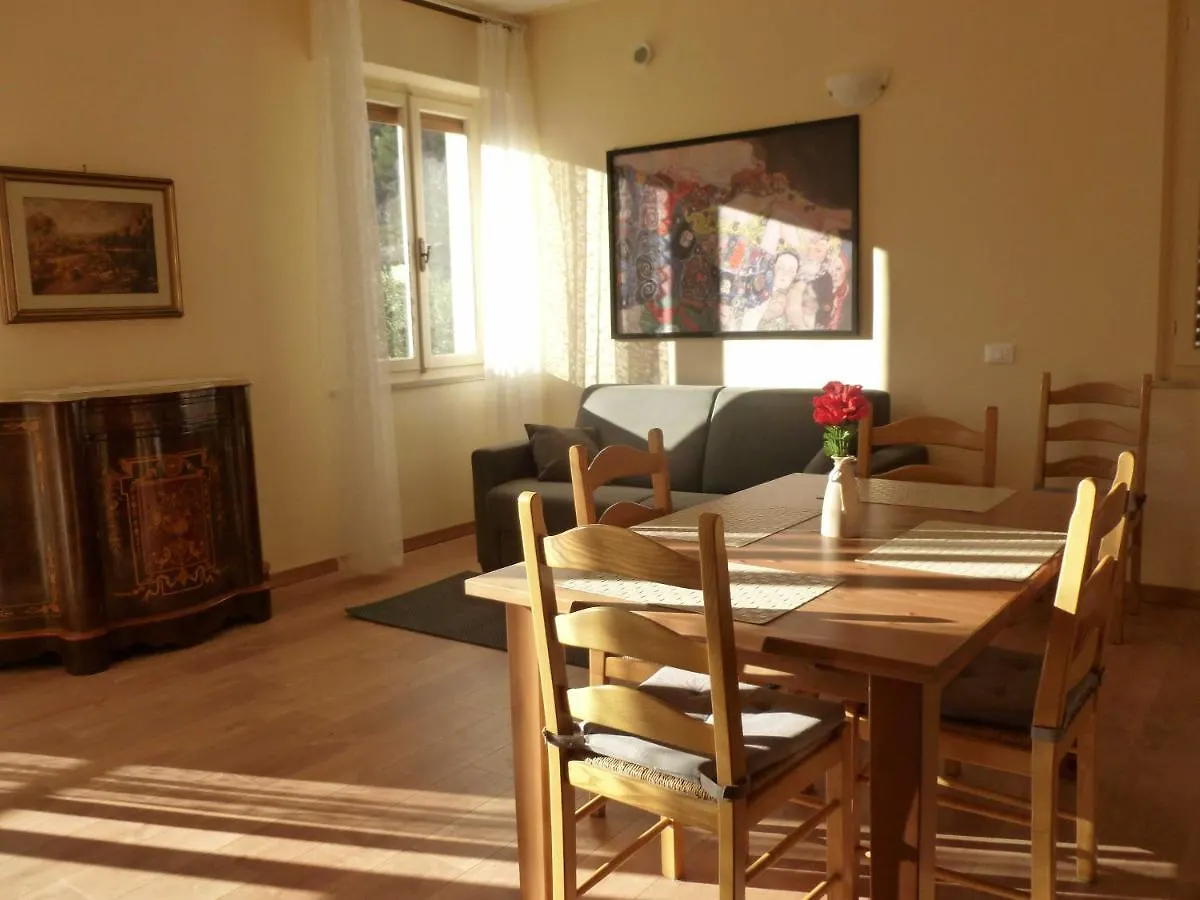Appartamento Casa Teodoro - Gelsomino, Ulivi & Orchidea Tignale