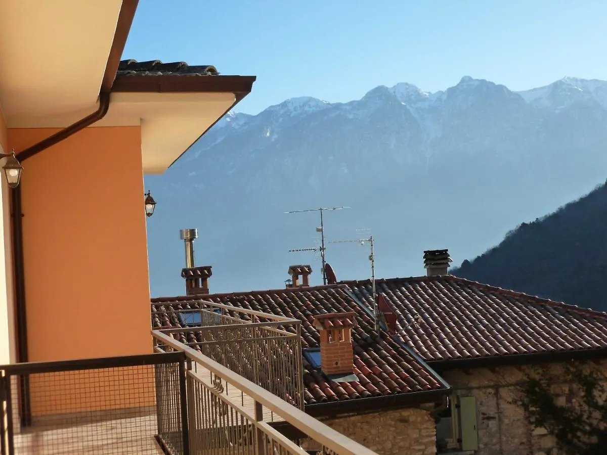 Appartamento Casa Teodoro - Gelsomino, Ulivi & Orchidea Tignale Italia